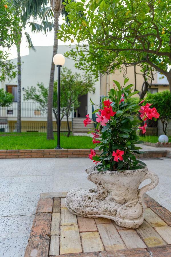 Villa Valverde Apartments E B&B Taormina Luaran gambar